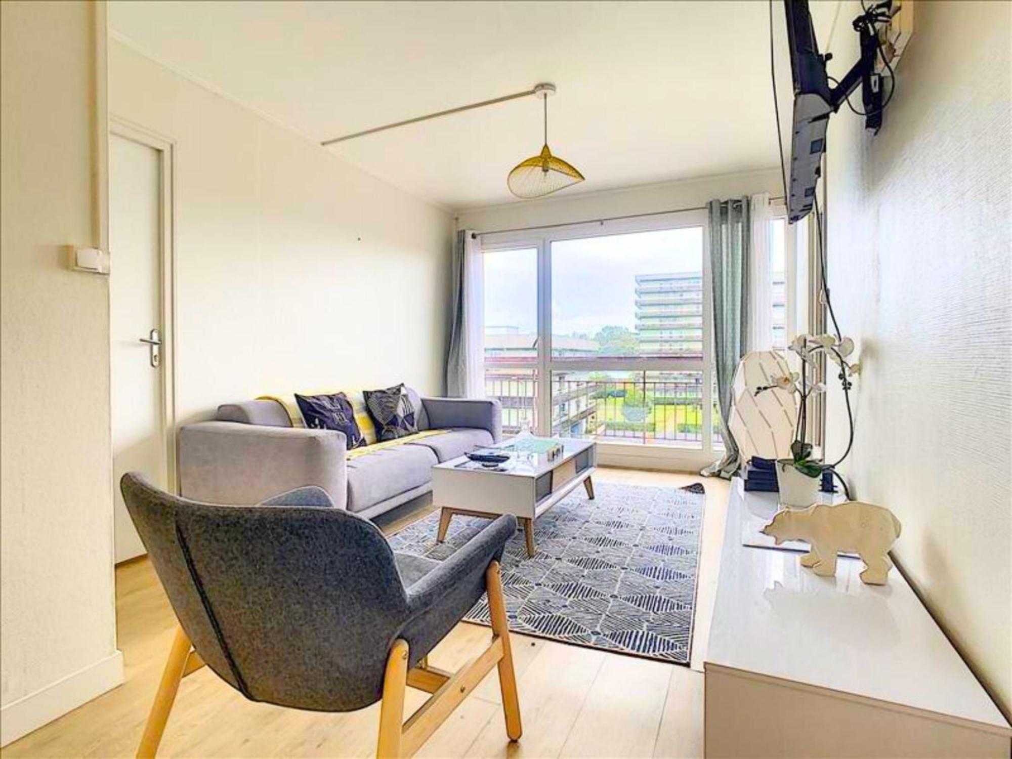 Ideal Groupe - Grands Espaces - 4 Chambres - Parking Gratuit - Proche Centre, Gare & Transports - Wifi - Offre Special De Reduction Jusqu'A -50 Le Mans Eksteriør billede