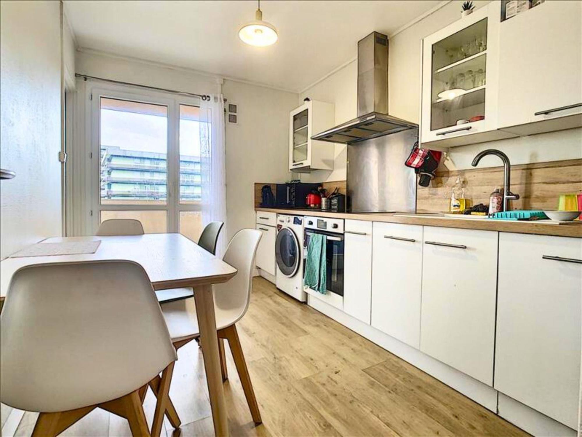Ideal Groupe - Grands Espaces - 4 Chambres - Parking Gratuit - Proche Centre, Gare & Transports - Wifi - Offre Special De Reduction Jusqu'A -50 Le Mans Eksteriør billede